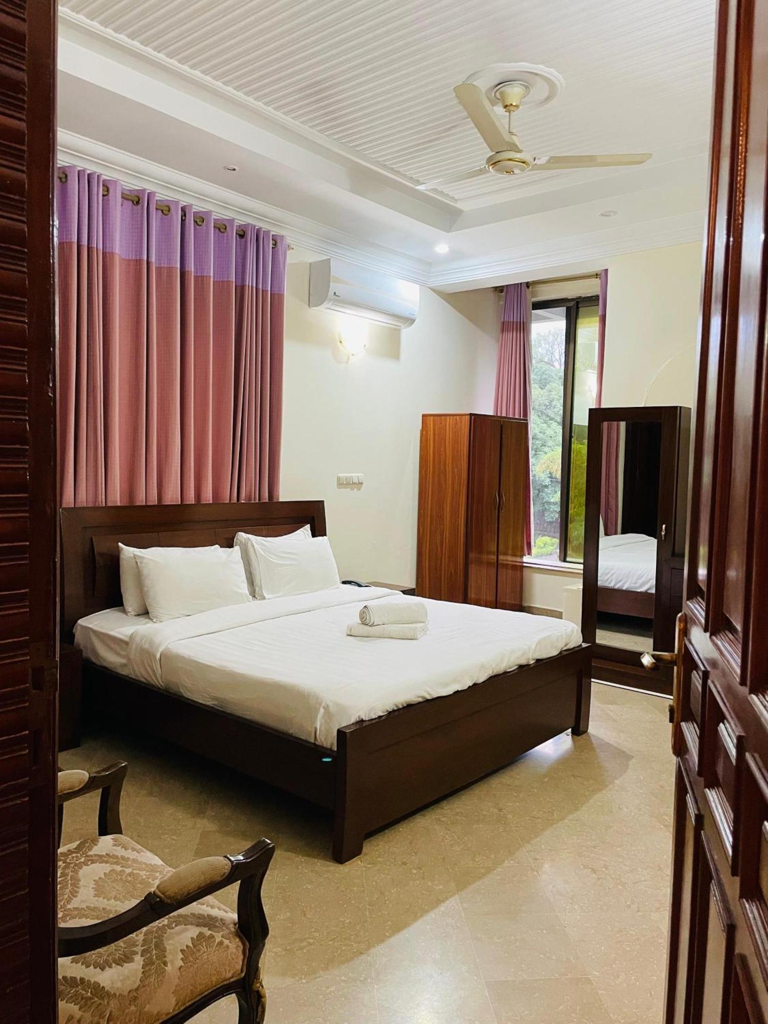 Executive Galaxy Guest House Islamabad Extérieur photo