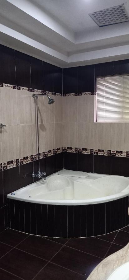 Executive Galaxy Guest House Islamabad Extérieur photo