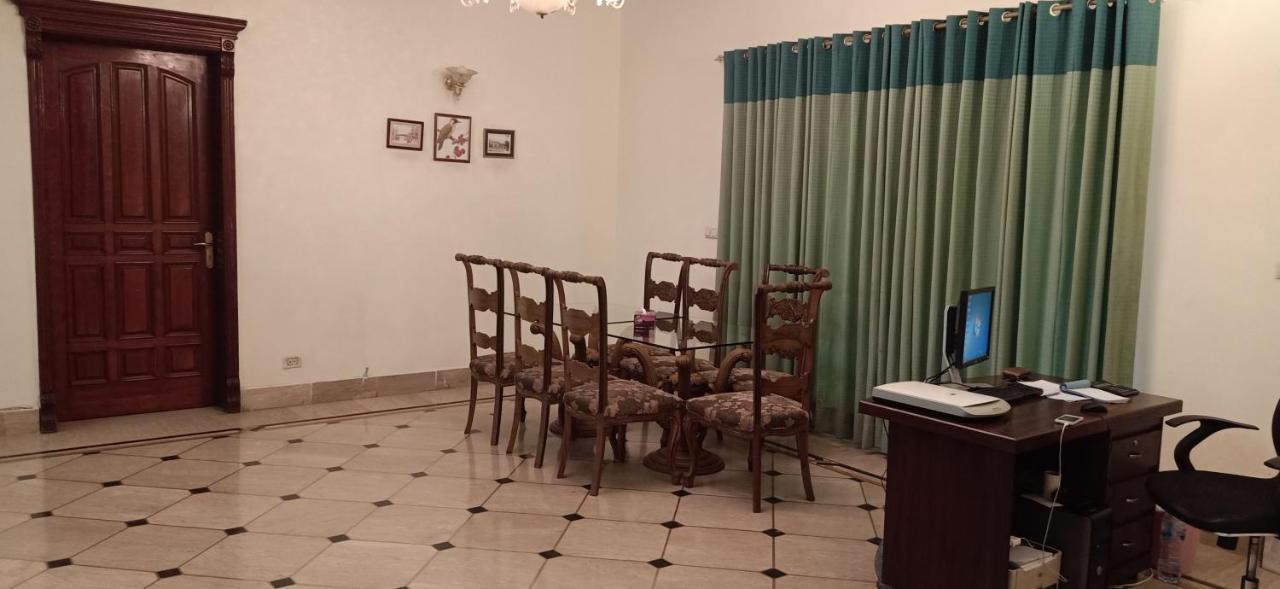 Executive Galaxy Guest House Islamabad Extérieur photo